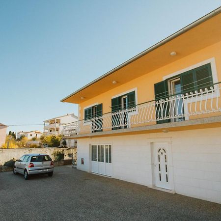 Apartments With A Parking Space Marina, Trogir - 11554 Εξωτερικό φωτογραφία