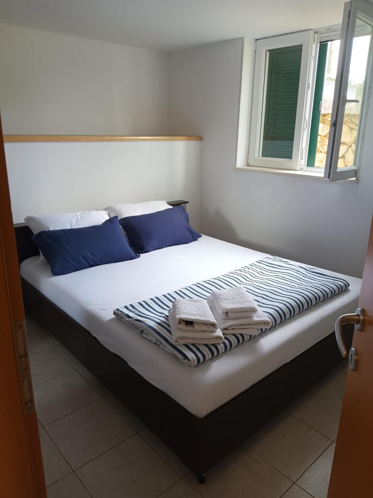 Apartments With A Parking Space Marina, Trogir - 11554 Εξωτερικό φωτογραφία